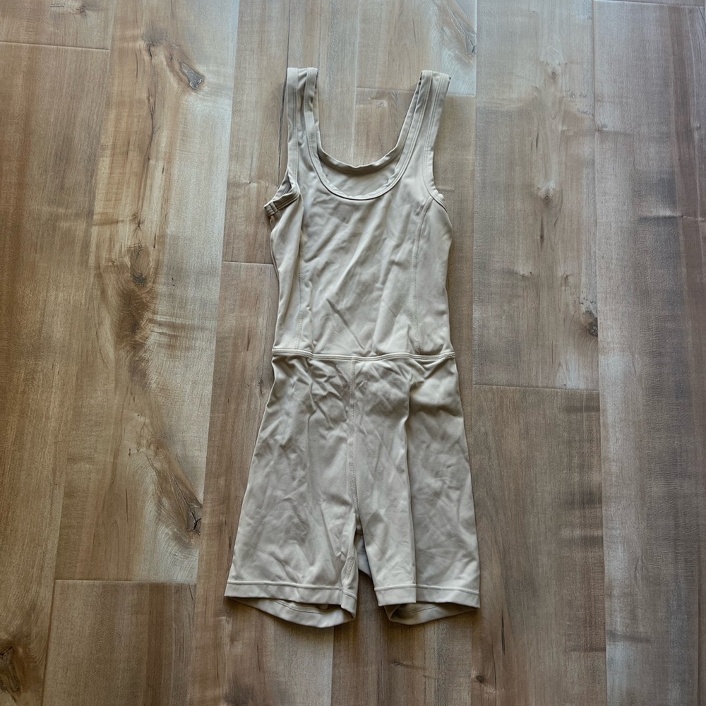SET Active Shortysuit